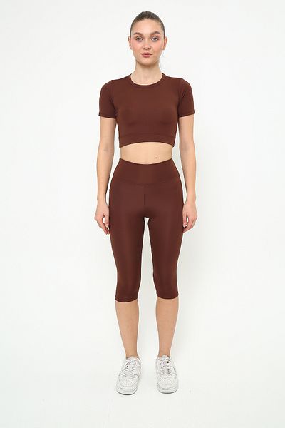 OPENDO Crew Neck Short Sleeve Crop & Pocket Capri Leggings Two-Piece Set (Without Pads)