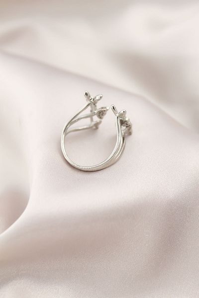 Skygo Silver Color Metal Butterfly Model Women's Ring - TJ-BYK2190