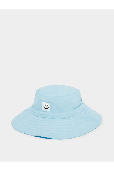 Styli Solid Bucket Hat with Badge Details