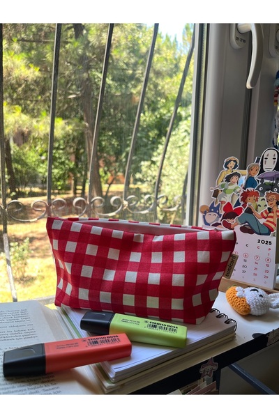 sumicorn Kırmızı Pötikareli Yıkanabilir Fermuarlı Tek Gözlü Bez Kalemlik Kale...