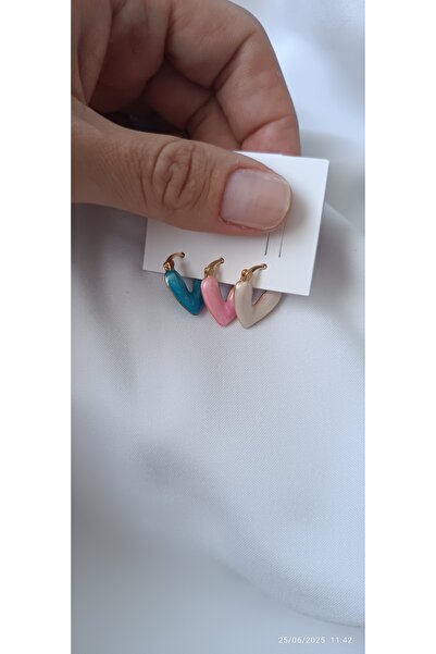 ARİ TAKI أقراط من الفولاذ موديل قلب ملون 3 قطع