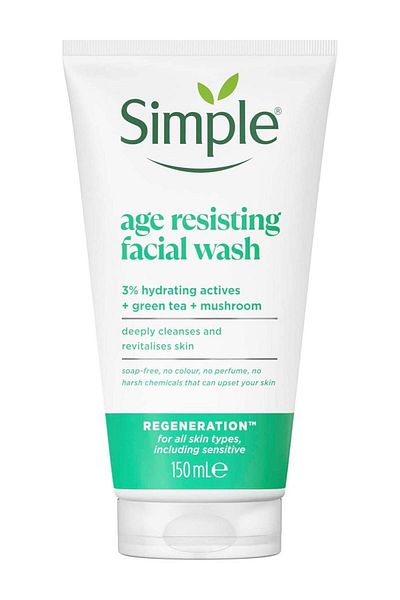 Simple Age Resisting Facial Wash 150 ml