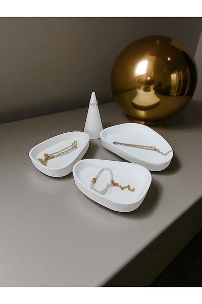 Minima Art Studio Scanditouch |   4 Piece Jewelry Shooting Stand – White Concrete Look Jewelry Organizer