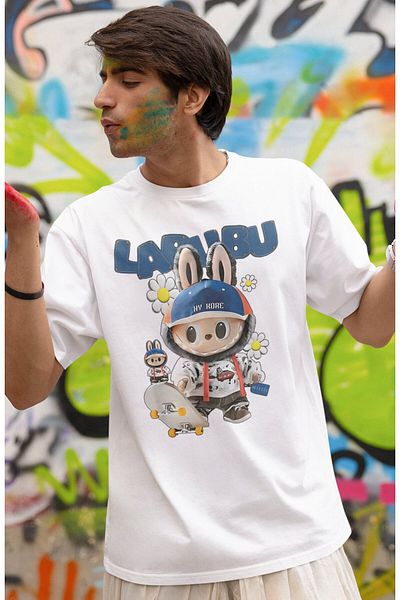 Fuddy Moda Tricou unisex cu gât turnat cu patine Labubu imprimat, tricou supradimensionat cu tematică de jucărie de pluș