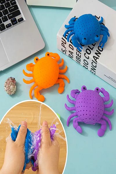Hyd Toy Crab Water Ball Sea and Pool Toy Water Squirt Floating Crab 1 Pc