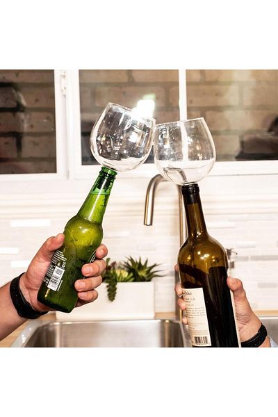 Gadget Master Wine Glass with Cork Stopper