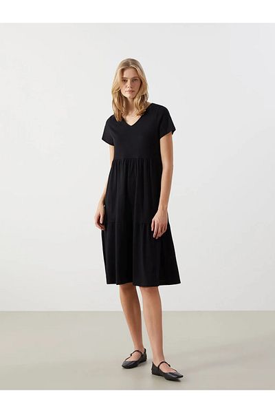 LC Waikiki Γυναικείο φόρεμα LCW Comfort Μαύρο με λαιμόκοψη V