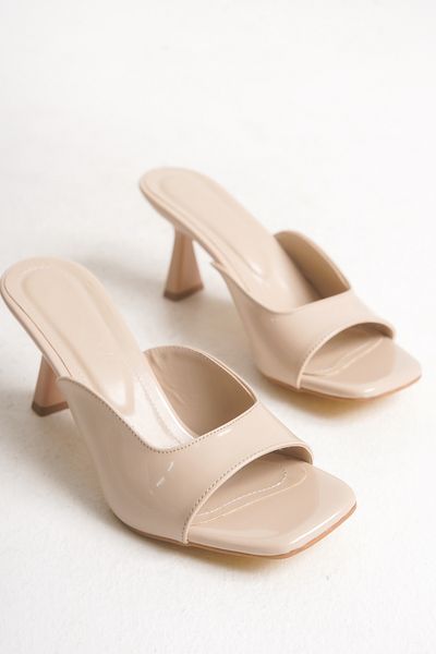 Nexs Women's Beige Helmet Heeled Slippers