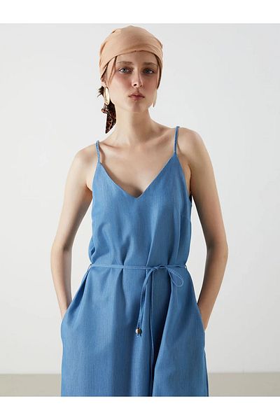 LC Waikiki LCWAIKIKI Κλασικό ινδικό φόρεμα με λαιμόκοψη V με λουράκι σε γραμμή Α