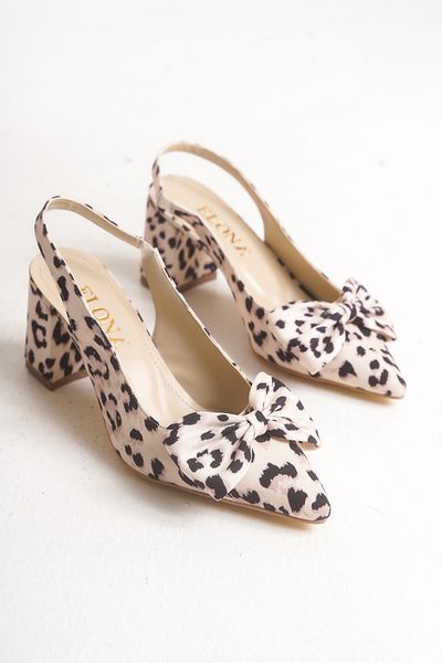 Nexs Pantofi cu toc deschis cu panglică cu model leopard bej de damă