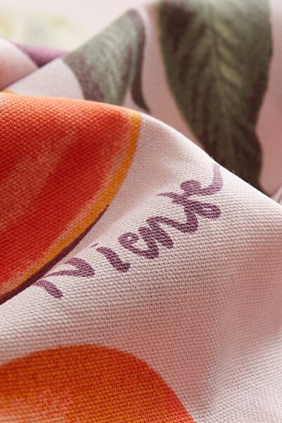 H&M Su Tutmaz Masa Örtüsü