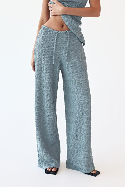 Pull & Bear Dokulu dökümlü pantolon