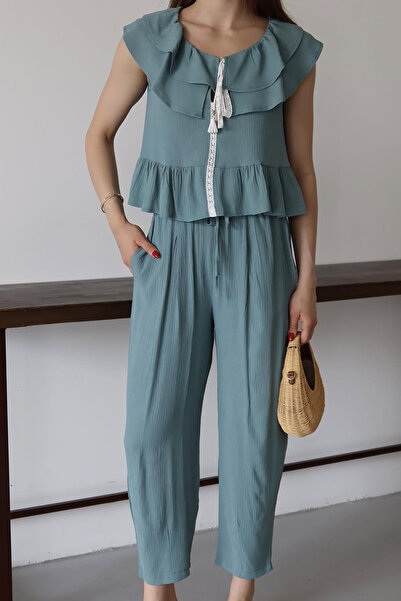 Neşeli Butik Women's Ruffle Seersucker Fabric Double Suit Nbnp012