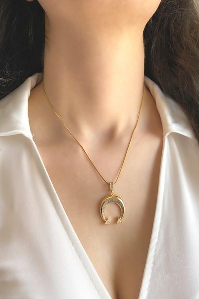 DEMOKAN Women's Steel Necklace Triangle Zircon Stone Crescent Model Necklace