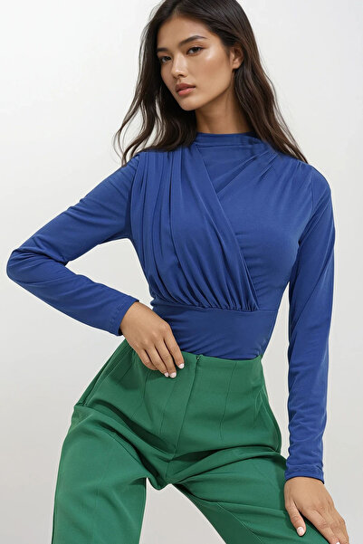 Trend Alaçatı Stili Kadın Saks Dik Yaka Drapeli Çıtçıtlı Sandy Bodysuit ALC-X10868