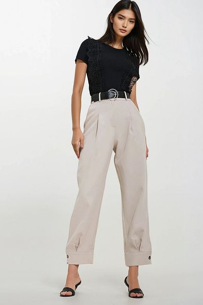 Trend Alaçatı Stili Pantaloni din țesătură dublă de damă, bej, cu centură, cu nasturi, cu buzunar dublu ALC-X11623