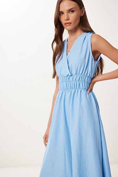 Happiness İstanbul Kadın Mavi Anvelop Yaka Midi Dokuma Elbise BV00159