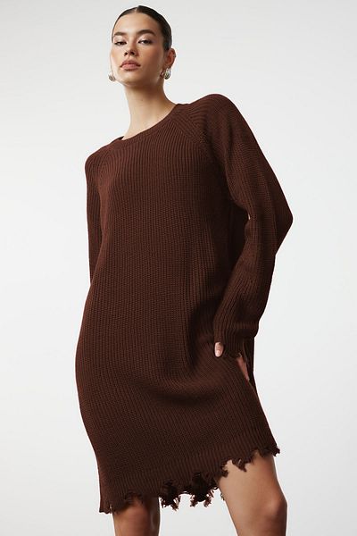 Trendyol Collection Καφέ κοντό/μίνι φαρδύ φόρεμα πλεκτό με λεπτομέρεια TWOAW24EL00113