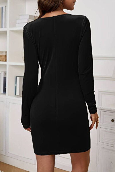 Trendyol Collection Černé tělové sametové krátké šaty Tpraw25El00181