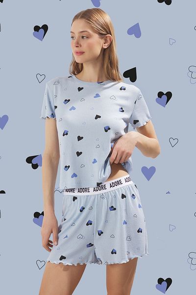 Trendyol Collection Modré srdce Slogan Tištěné Elastické žebrované šortky Pletené pyžamo Set THMSS24PT00220