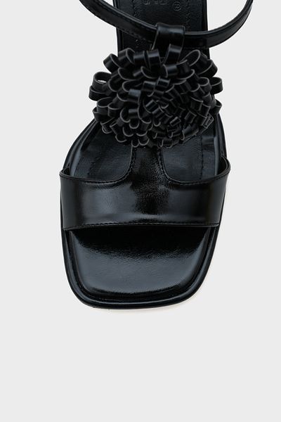 Capone Outfitters Sandale de damă Morna cu toc mediu, cu vârf tocit, cu flori