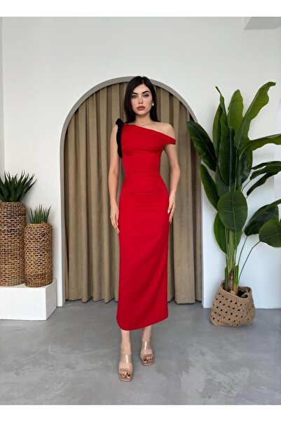 modamtn Rochie Jovani cu detaliu pe umeri