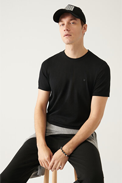 Avva Pánské černé tričko se základním úpletem Crew Neck A31Y5133