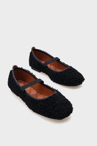 Capone Outfitters Women's Fur Rubber Banded Quilted Sole Black Ballerinas