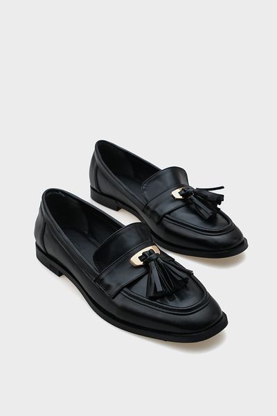 Capone Outfitters Metalowa klamra, damskie mokasyny z frędzlami