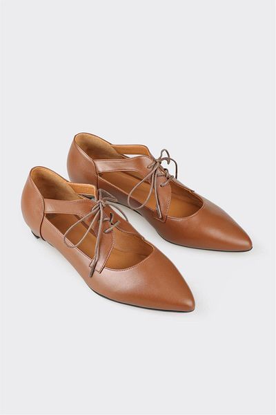 Elle Shoes حذاء كاجوال نسائي من الجلد باللون البني