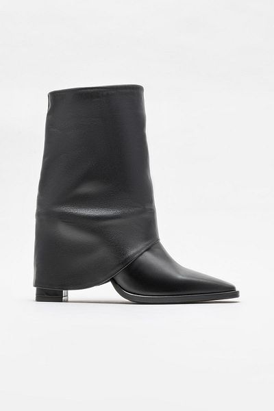 Elle Shoes Μαύρα δερμάτινα γυναικεία μποτάκια με τακούνι