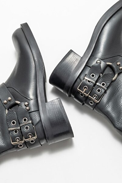 Elle Shoes Μαύρα δερμάτινα γυναικεία μποτάκια