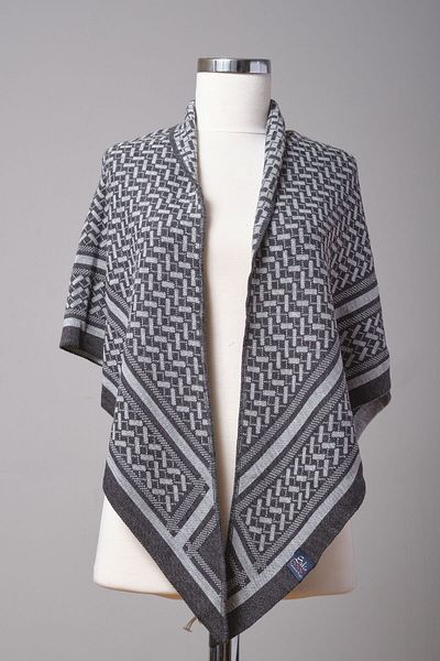 Sebir Moda Triangle Patterned Knitwear Shawl