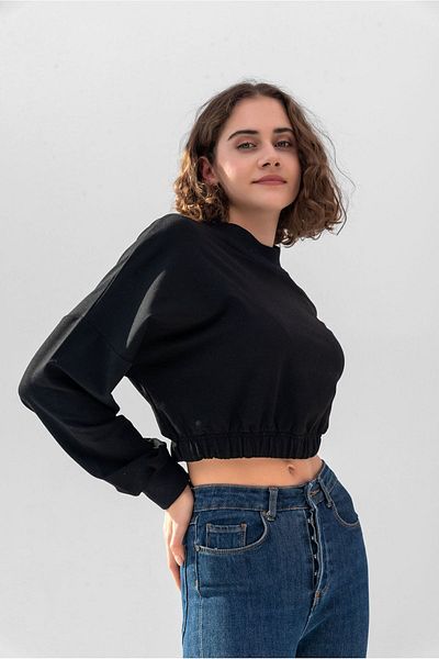 la & vetta Women's Black Cotton Crew Neck Crop Sweatshirt