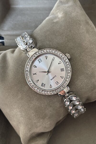 Leerybee Özel Siyah Kutulu Zirkon Taşlı Kadın Kol Saati Sevgiliye Eşe Ablaya ...