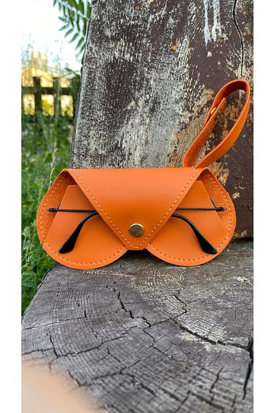 Atölyezümra Hanging Glasses Case Heart Model (Orange Color)