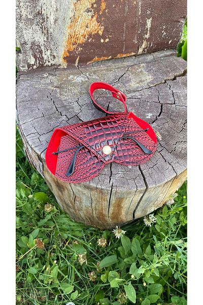 Atölyezümra Hanging Glasses Case Heart Model (Red Crocodile Printed)