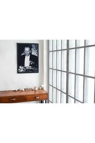 Arthopia Μουστάφα Κεμάλ Ατατούρκ Διακόσμηση με τρομακτική και σκληρή όψη Υψηλής ποιότητας επιτραπέζια αφίσα με κορνίζα