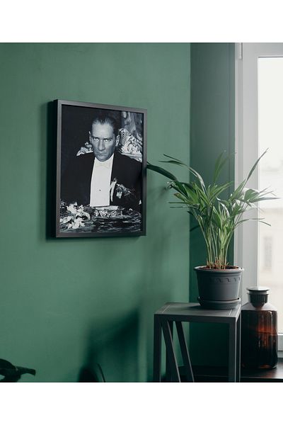 Arthopia Μουστάφα Κεμάλ Ατατούρκ Διακόσμηση με τρομακτική και σκληρή όψη Υψηλής ποιότητας επιτραπέζια αφίσα με κορνίζα