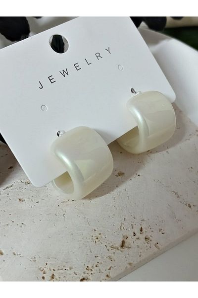 mos&more Off White Wide Ring C Earrings