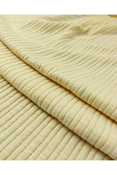 Kumaş Parça Кашкорсе в'язане, дуже еластичне, кремового кольору, ширина: 105 см
