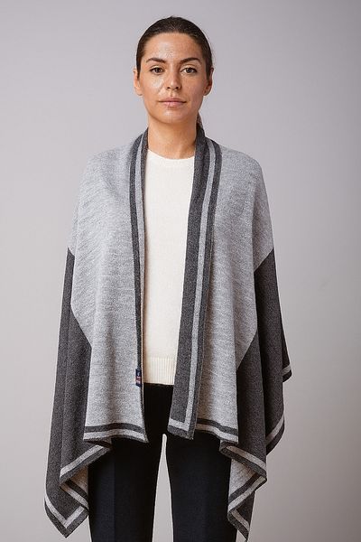 Sebir Moda Two Knitwear Shawls in Color