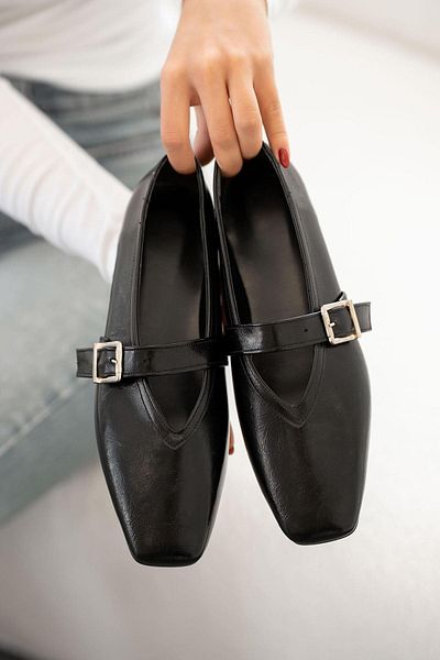Parponi Nico Women's Square Toe Buckle Wrinkled Patent Leather Ballerinas Black