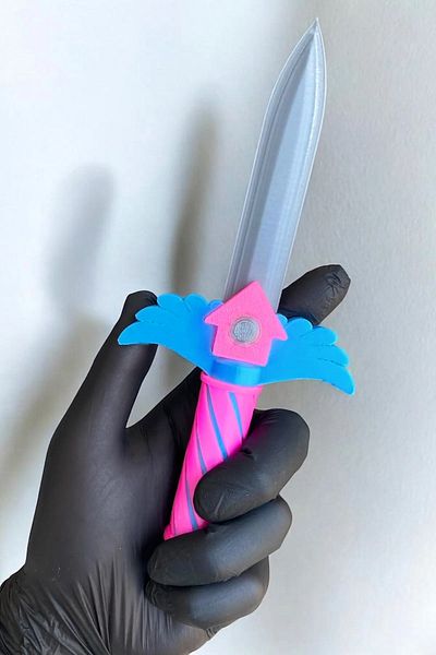 BOYUTX Squid Game Season 3 Knife Figure 30 cm Size