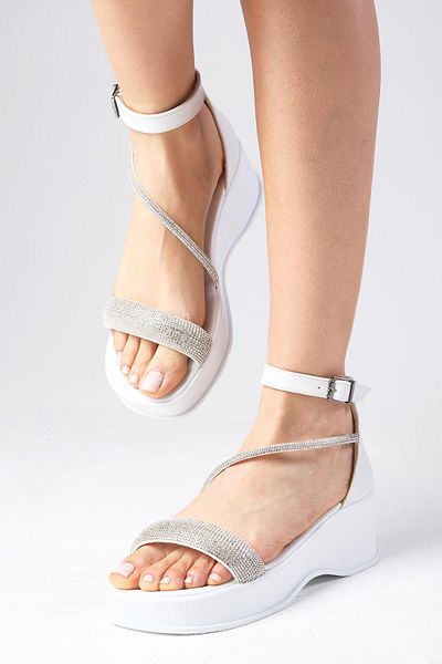 Mio Gusto Kayra White Color Cross Stone Banded Women's Sandals