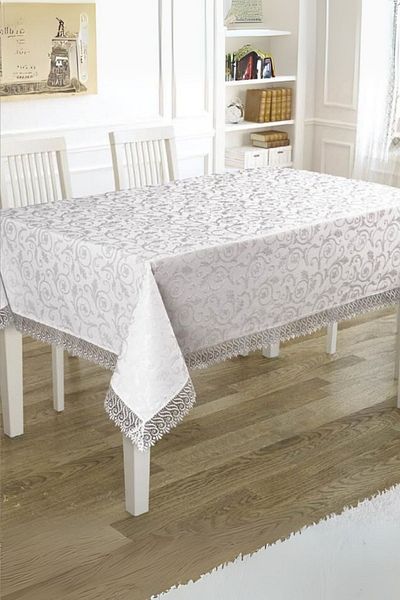 Karna Home Elegant Laced Tablecloth