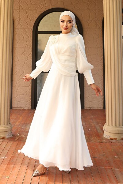 Olcay Brooch Detailed Flared Yorgo Silk Hijab Evening Dress White 1242