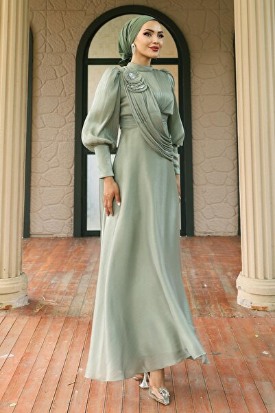 Olcay Broszka z rozkloszowanym dekoltem w kształcie hidżabu z jedwabiu Yorgo w kolorze jasnozielonym 1242