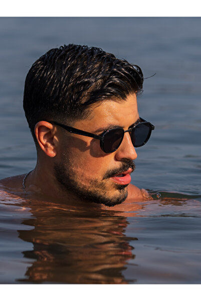 TomyHelf Diktörgen Tasarım Siyah Çerçeve Siyah Cam Kadın Güneş Gözlüğü