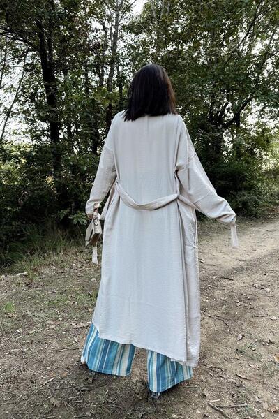 NEW LAVİVA Kadın Bej Kruvaze Yaka, Kemerli, Cepli, Salaş Kesim Uzun Trençkot